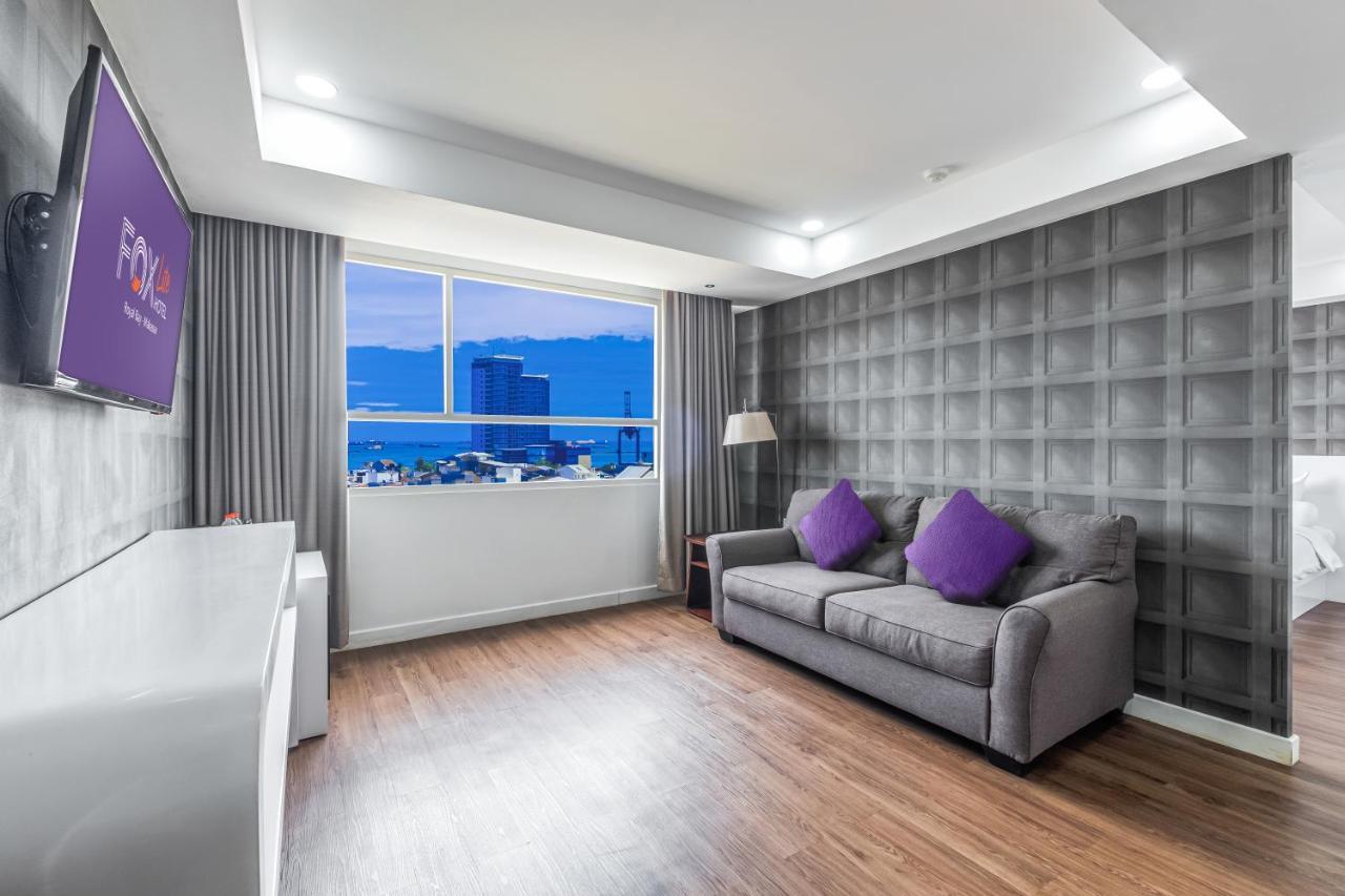 Royal Bay Hotel Макасар Экстерьер фото